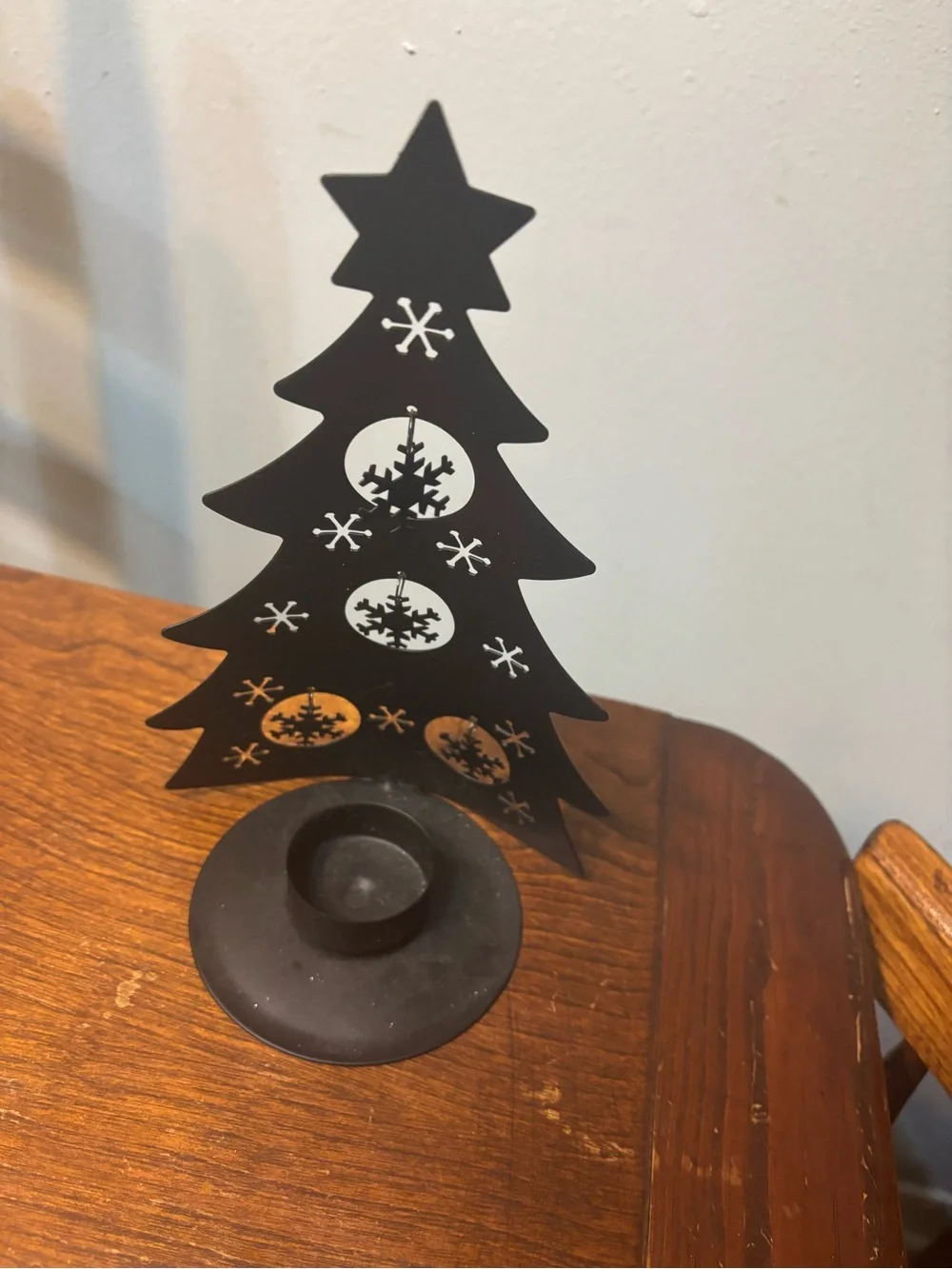 Black Metal Christmas Tree Holiday luminary Décor